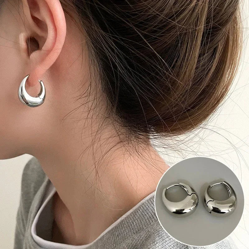 Stainless Steel Golden Double-Layer Hollow Flower Hoop Earring for Women Vintage Flower Earrings for Daily Wear Jewelry Gifts