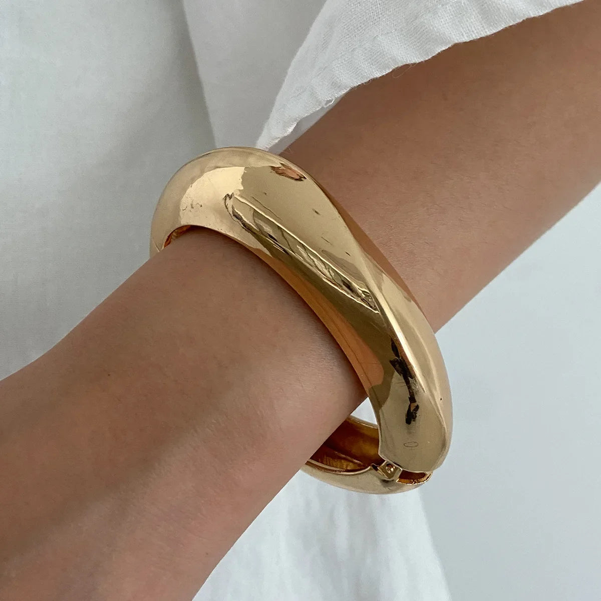 New Vintage Punk Green Beige Thick Resin Acrylic Bangle Geometric Irregular Wide Cuff Bangle Bracelet For Women Pulseras Jewelry