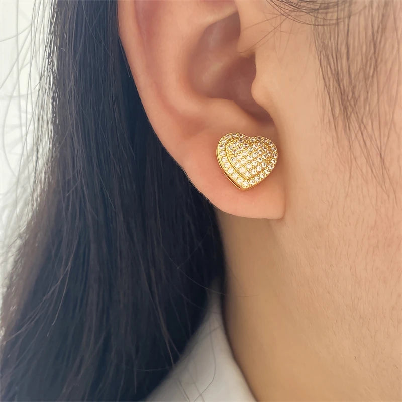 Classic Design Dazzling Heart Stud Earrings for Women High Quality Romantic Female Accessories Timeless Styling Jewelry