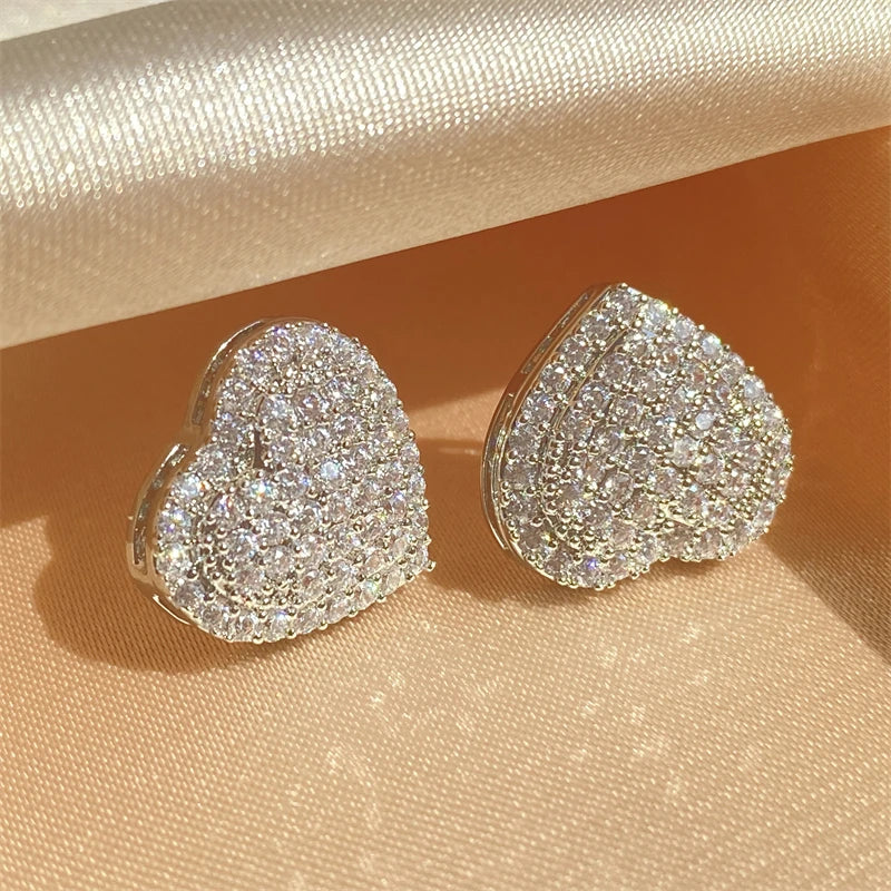 Classic Design Dazzling Heart Stud Earrings for Women High Quality Romantic Female Accessories Timeless Styling Jewelry
