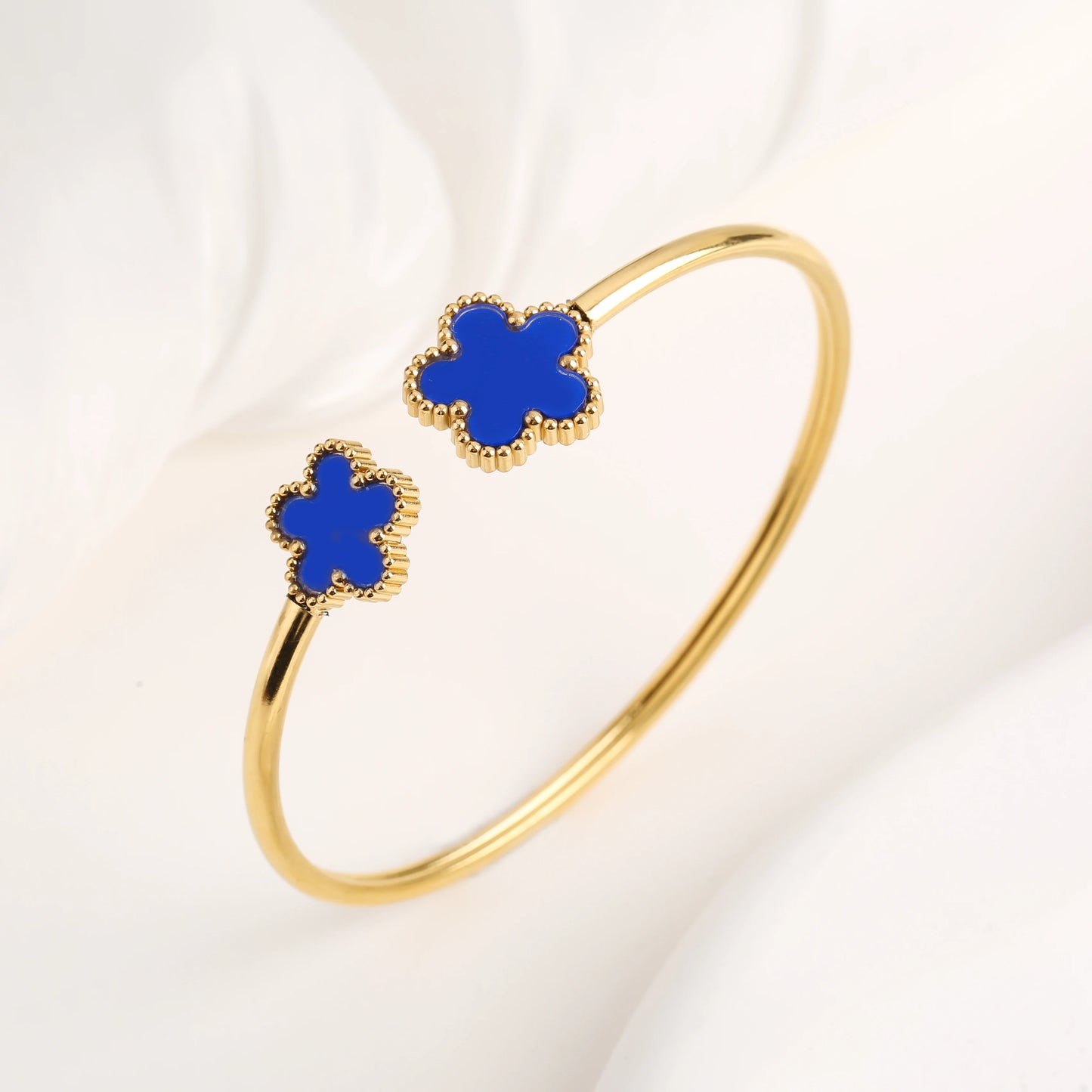 Hot Sale Simple Shell Five-Leaf Flower Stainless Steel Open Bangle Fashion For Woman Non Fading Clover Jewelry Party Gift Female