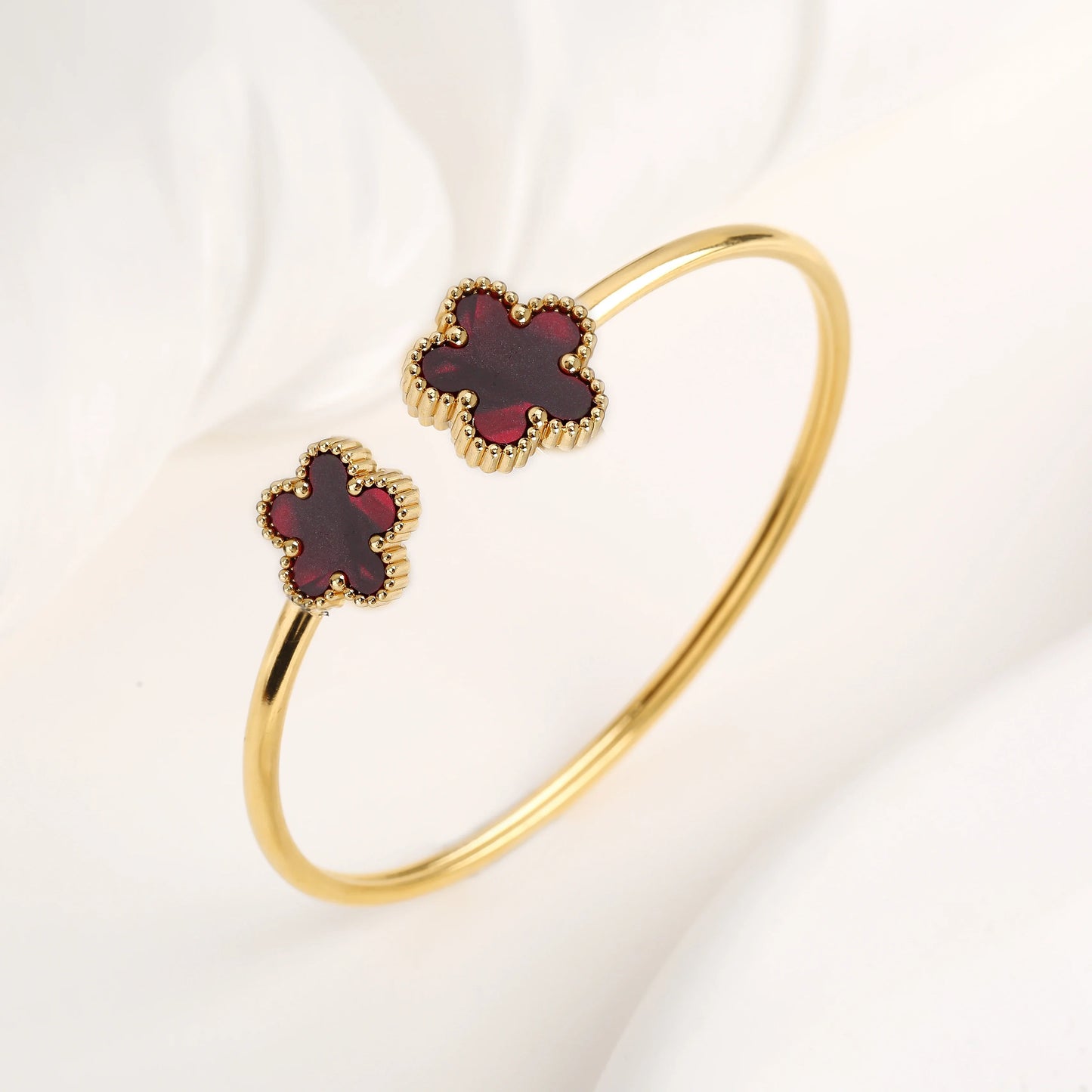 Hot Sale Simple Shell Five-Leaf Flower Stainless Steel Open Bangle Fashion For Woman Non Fading Clover Jewelry Party Gift Female