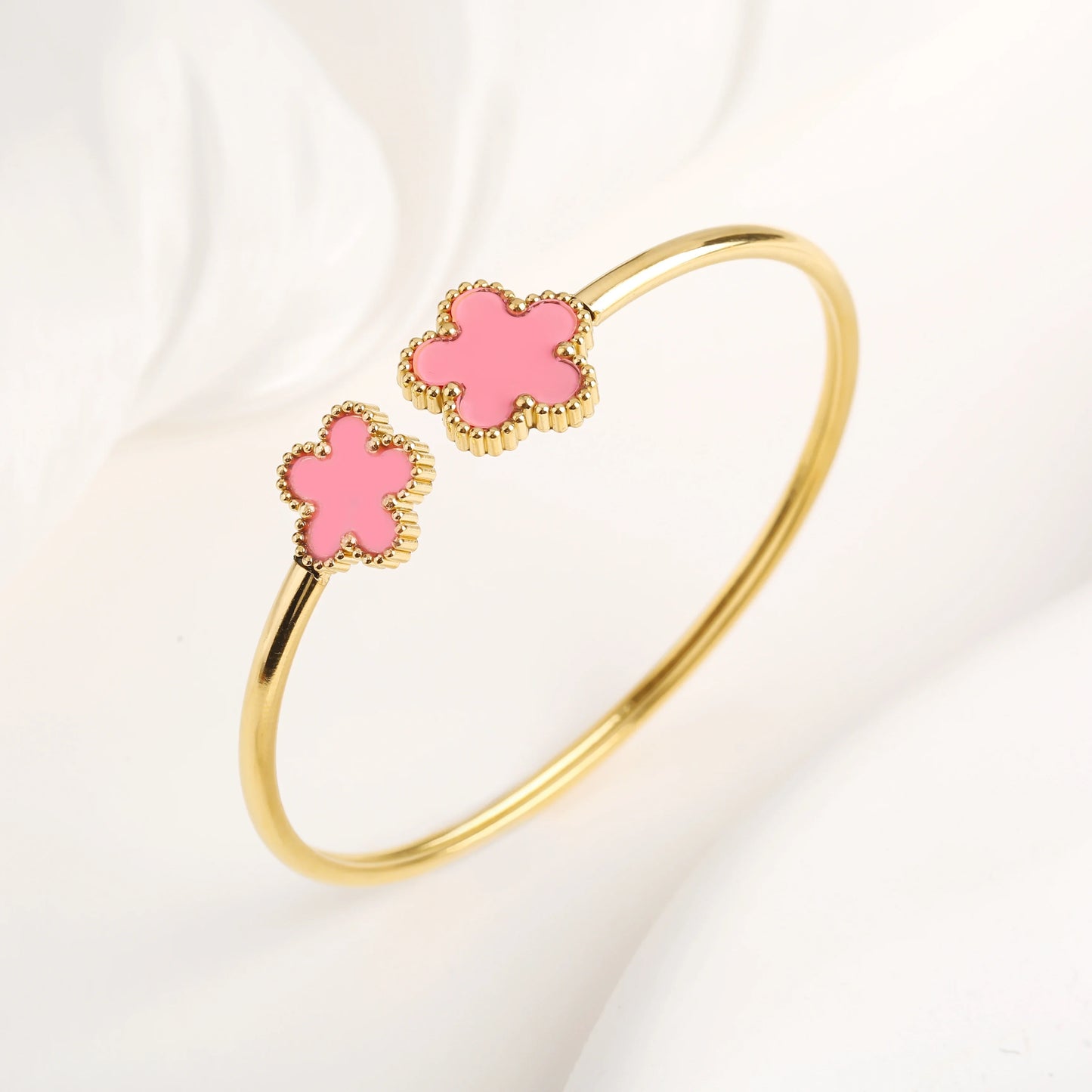 Hot Sale Simple Shell Five-Leaf Flower Stainless Steel Open Bangle Fashion For Woman Non Fading Clover Jewelry Party Gift Female